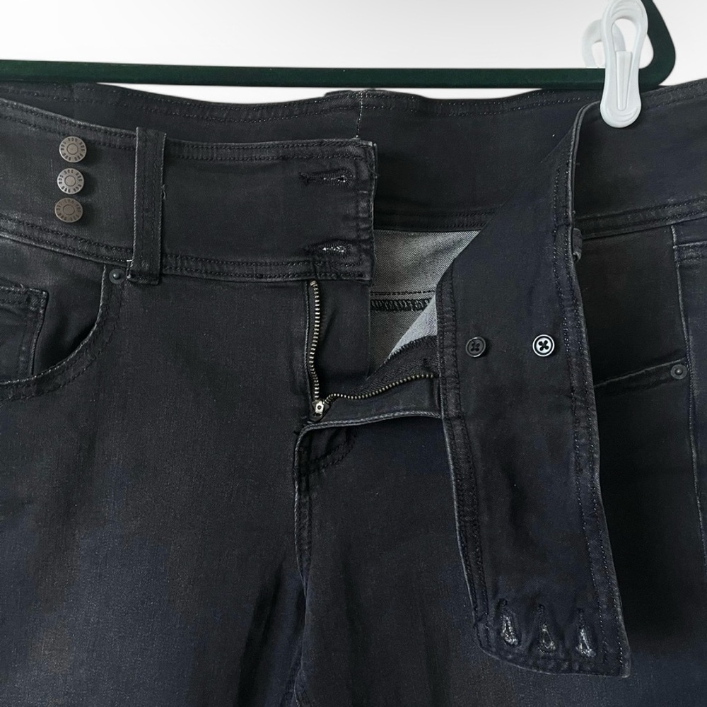 Urban Outfitters BDG Y2K Belted Flare Low Rise Jean Dark Wash Size 33 Black Slim - Picture 7 of 16